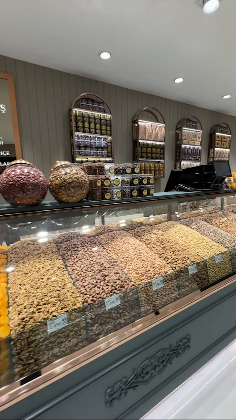 Nezih Kuruyemiş Çengelköy